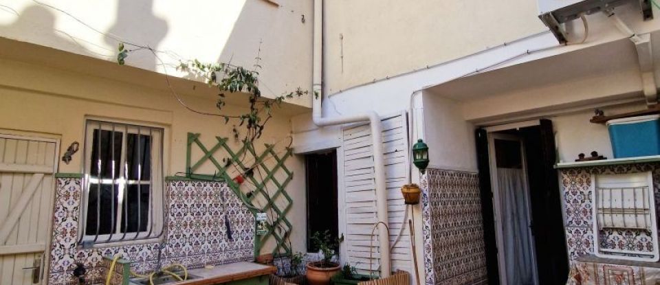 House 5 rooms of 118 m² in Perpignan (66000)