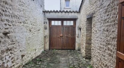 Maison 6 pièces de 144 m² à Saint-Jean-d'Angély (17400)