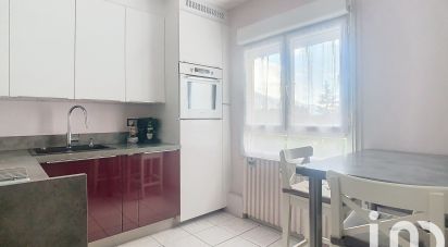 Apartment 4 rooms of 75 m² in Le Champ-près-Froges (38190)