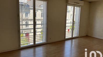 Apartment 1 room of 33 m² in Nantes (44100)