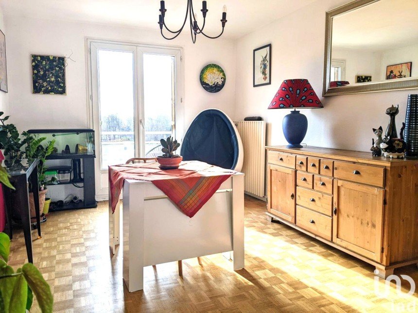 Apartment 4 rooms of 73 m² in Maisons-Alfort (94700)