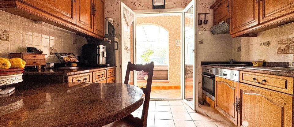 Traditional house 4 rooms of 125 m² in Saint-Laurent-de-la-Salanque (66250)