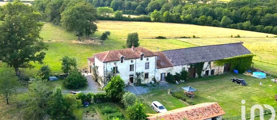 Ferme 16 pièces de 534 m² à - (87320)