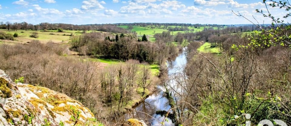 Ferme 16 pièces de 534 m² à - (87320)