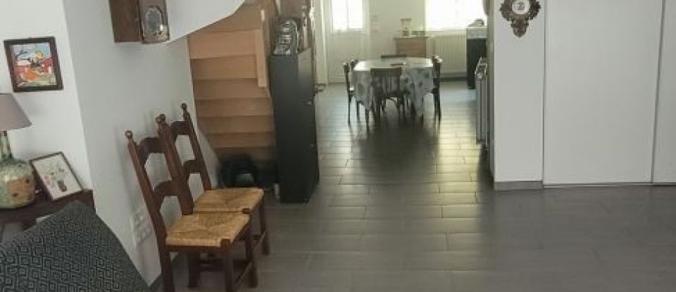 Maison 6 pièces de 175 m² à LIVAROT (14140)