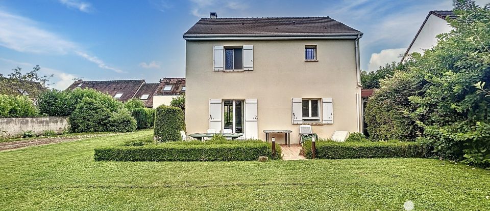 Maison traditionnelle 5 pièces de 100 m² à Tournan-en-Brie (77220)