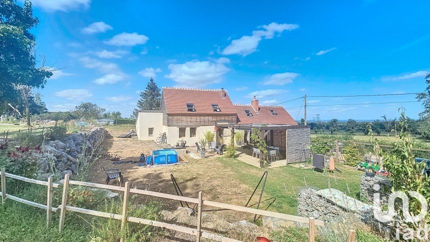 Maison 7 pièces de 132 m² à Cressanges (03240)