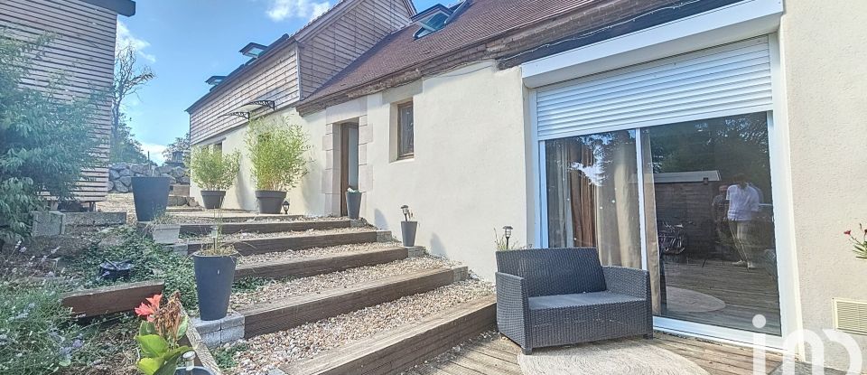 Maison 7 pièces de 132 m² à Cressanges (03240)