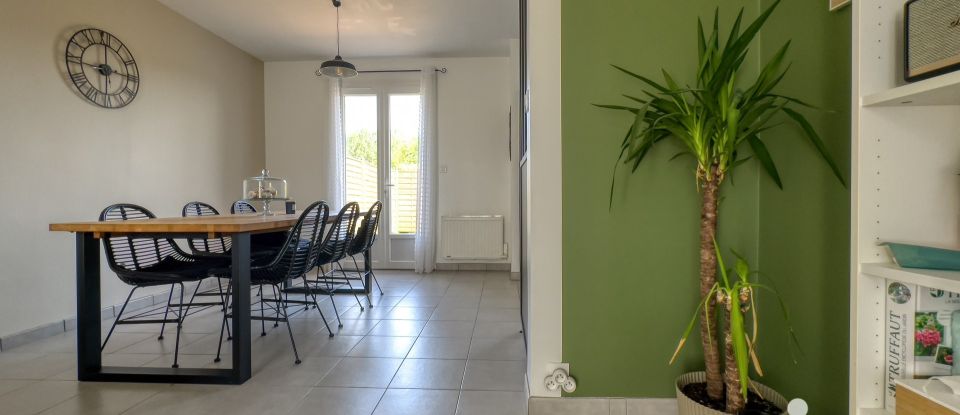 Maison 5 pièces de 102 m² à Roye-sur-Matz (60310)