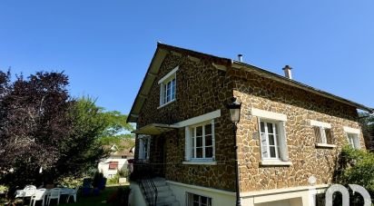 Traditional house 6 rooms of 125 m² in Lacapelle-Marival (46120)