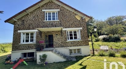 Traditional house 6 rooms of 125 m² in Lacapelle-Marival (46120)