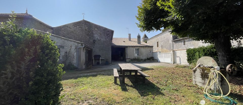 Maison de village 6 pièces de 172 m² à Guitinières (17500)