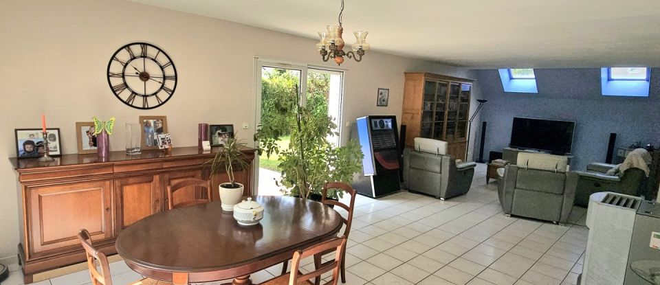 House 10 rooms of 176 m² in Monts (37260)