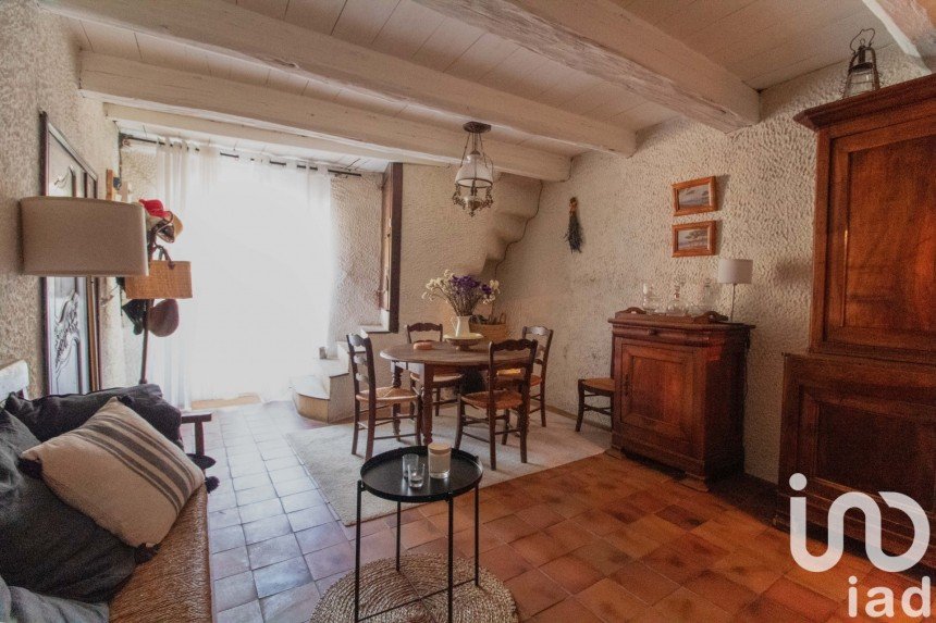 Village house 4 rooms of 79 m² in Lussan (30580)