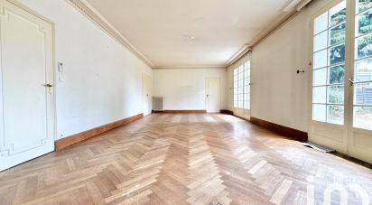 Mansion 9 rooms of 324 m² in Nantes (44300)