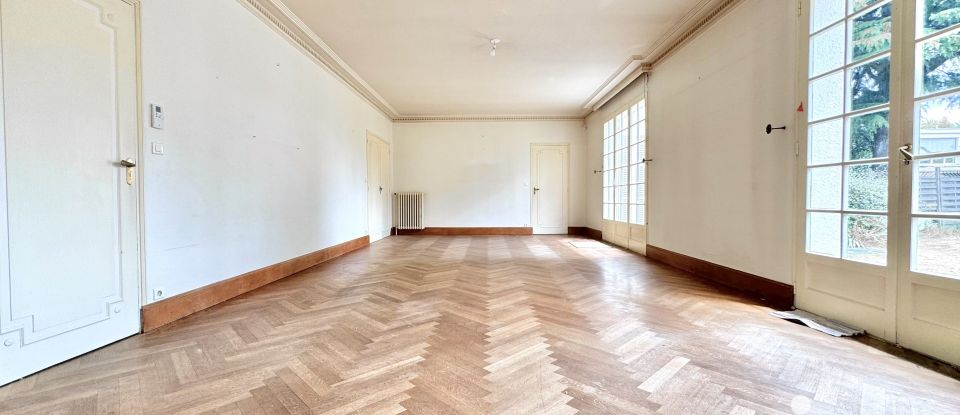 Mansion 9 rooms of 324 m² in Nantes (44300)