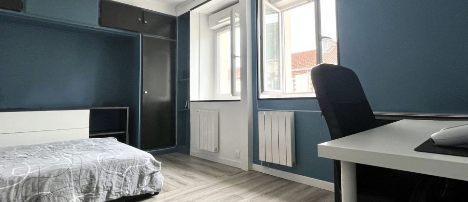 Maison 7 pièces de 230 m² à Sainte-Pazanne (44680)