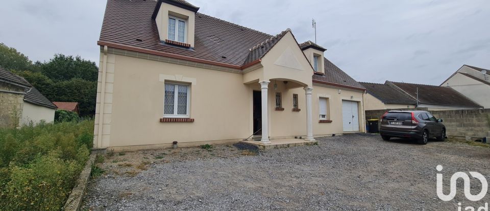 House 8 rooms of 160 m² in Villers-sur-Coudun (60150)