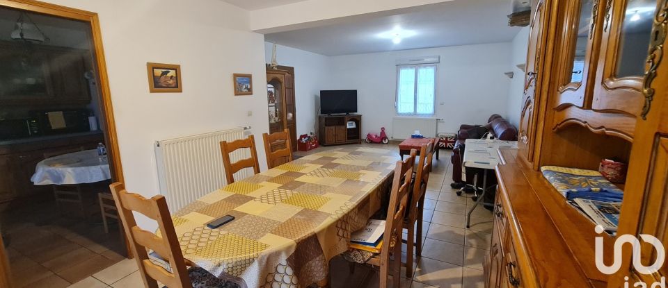 House 8 rooms of 160 m² in Villers-sur-Coudun (60150)