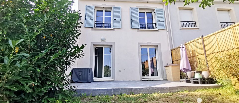 Maison 4 pièces de 82 m² à Chilly-Mazarin (91380)