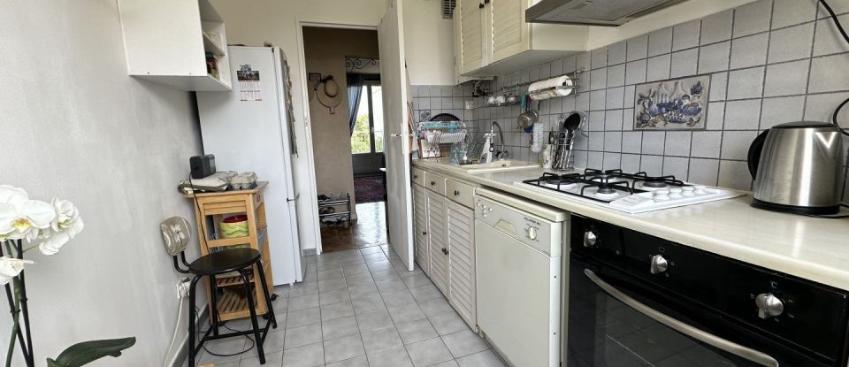 Apartment 3 rooms of 58 m² in Chatou (78400)