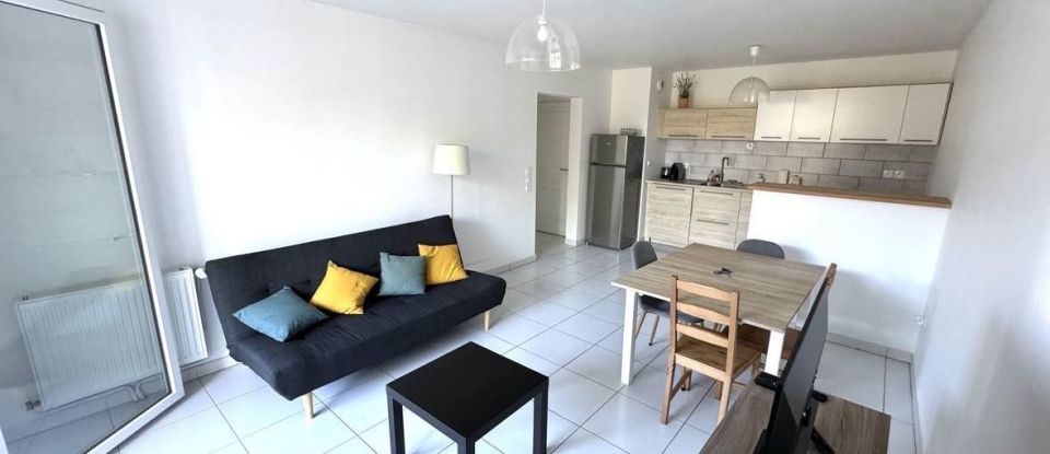 Apartment 3 rooms of 63 m² in Courseulles-sur-Mer (14470)