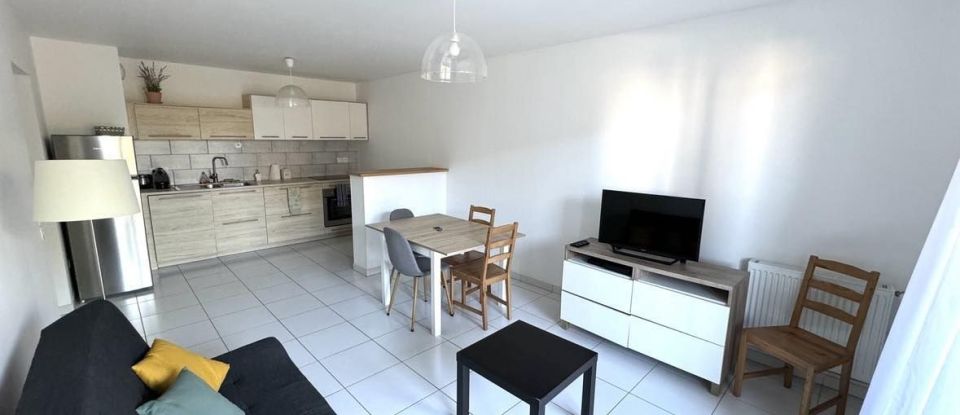 Apartment 3 rooms of 63 m² in Courseulles-sur-Mer (14470)