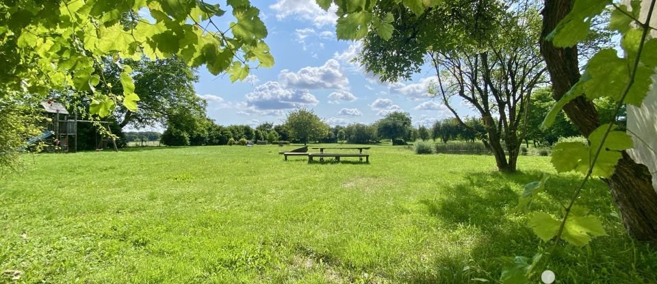 Country house 10 rooms of 296 m² in Vahl-lès-Bénestroff (57670)