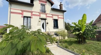 Maison 7 pièces de 114 m² à MONTIER-EN-DER (52220)