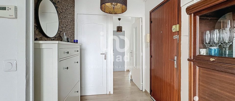 Appartement 4 pièces de 77 m² à Dammarie-les-Lys (77190)