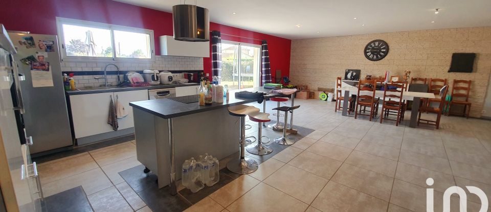 Maison 7 pièces de 170 m² à Ouzilly (86380)