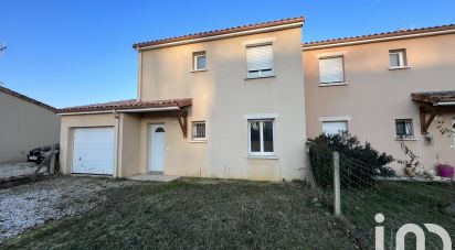 Pavillon 5 pièces de 104 m² à Croutelle (86240)