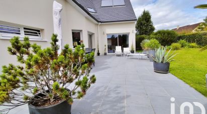 Maison 8 pièces de 185 m² à Rouillon (72700)