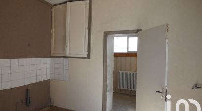 Maison 5 pièces de 95 m² à Neuville-de-Poitou (86170)