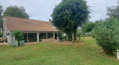 Maison 4 pièces de 150 m² à Saint-Pierre-d'Eyraud (24130)