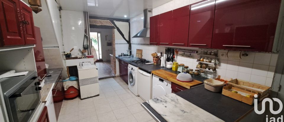 Maison 4 pièces de 150 m² à Saint-Pierre-d'Eyraud (24130)