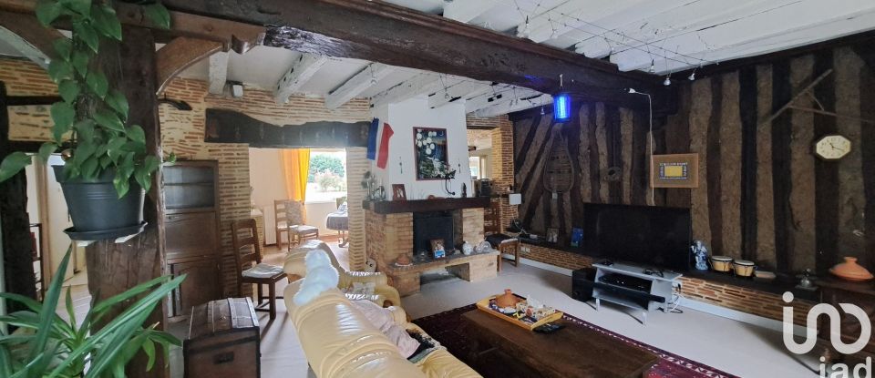 Maison 4 pièces de 150 m² à Saint-Pierre-d'Eyraud (24130)