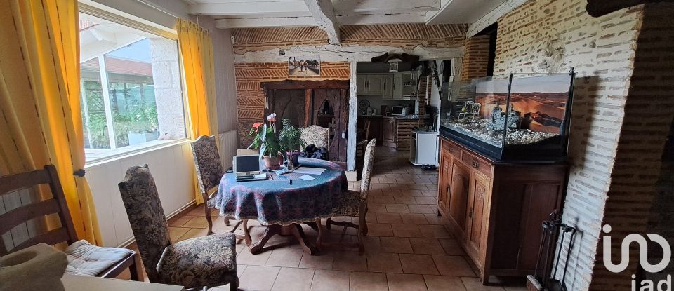 Maison 4 pièces de 150 m² à Saint-Pierre-d'Eyraud (24130)