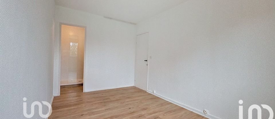 Appartement 4 pièces de 84 m² à Pau (64000)