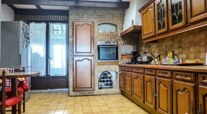 Country house 4 rooms of 94 m² in Nieppe (59850)