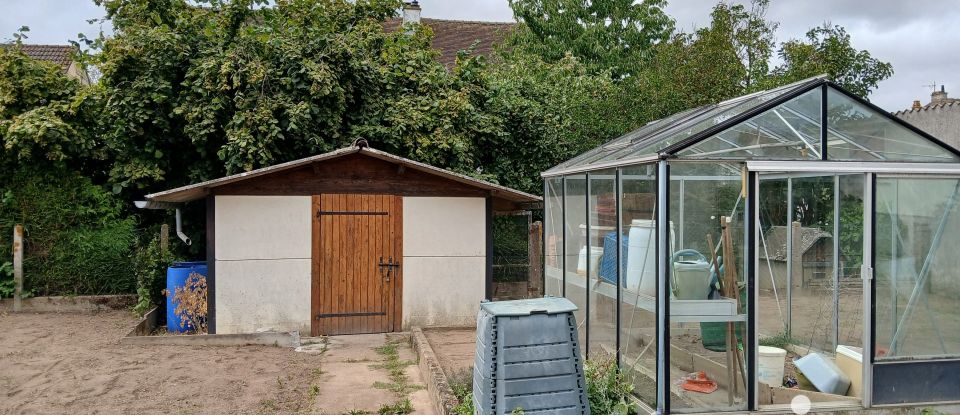 Maison traditionnelle 4 pièces de 89 m² à Courville-sur-Eure (28190)