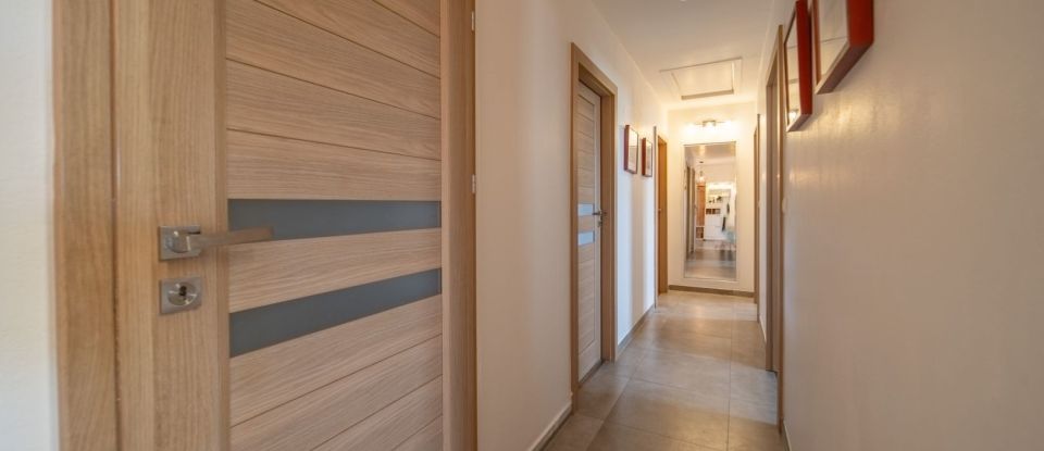 Maison 7 pièces de 218 m² à Labry (54800)