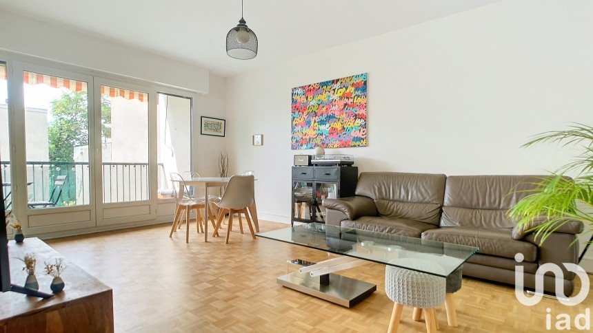 Apartment 3 rooms of 69 m² in Colombes (92700)