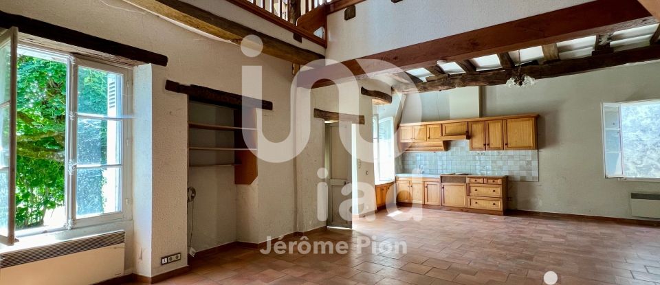 Village house 4 rooms of 70 m² in Rochecorbon (37210)