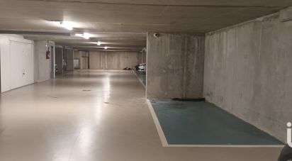 Parking/garage/box de 10 m² à Clichy (92110)