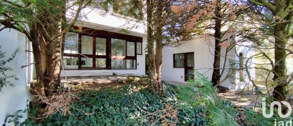 Architect house 7 rooms of 165 m² in Montigny-lès-Cormeilles (95370)