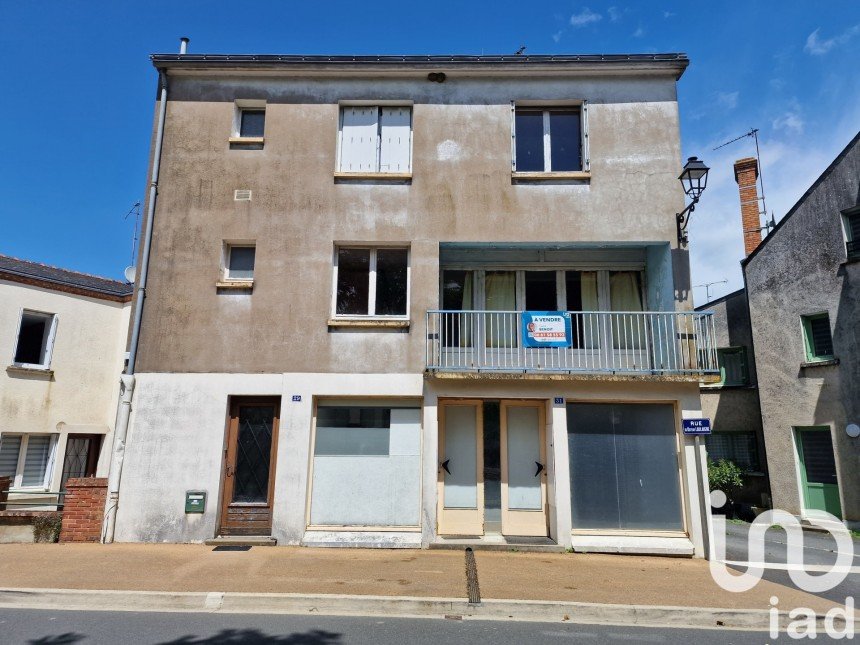 Village house 5 rooms of 141 m² in Chemillé-en-Anjou (49120)