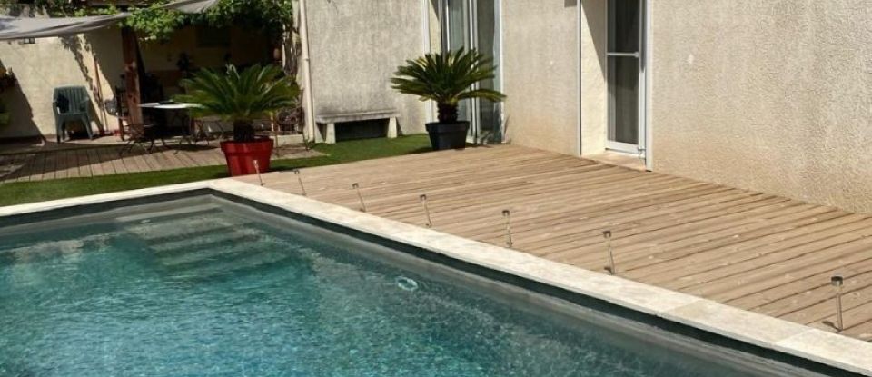 Maison 5 pièces de 100 m² à Beaucaire (30300)