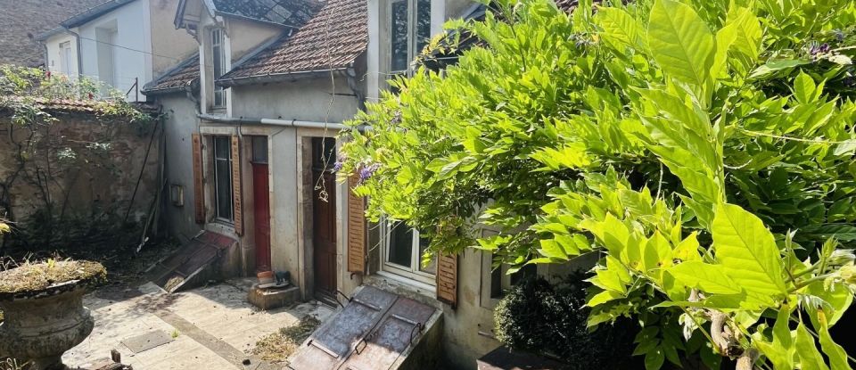 Traditional house 5 rooms of 160 m² in Nogent (52800)