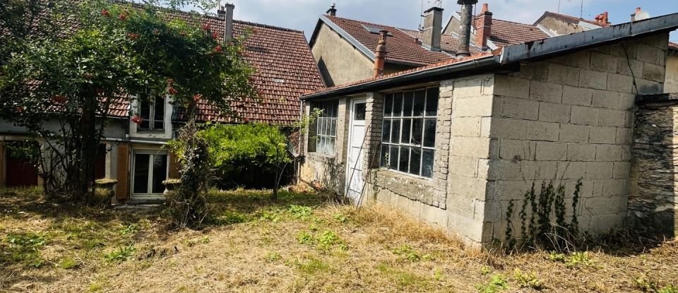 Traditional house 5 rooms of 160 m² in Nogent (52800)